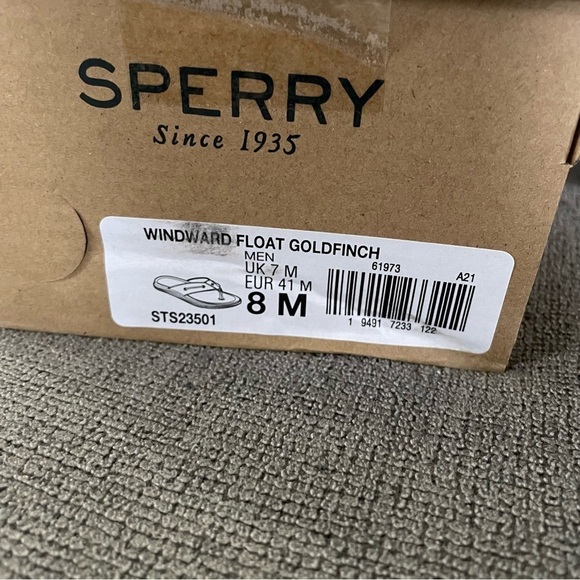 NWT Sperry Windward Float Men’s Flip Flops Goldfinch - Picture 3 of 3